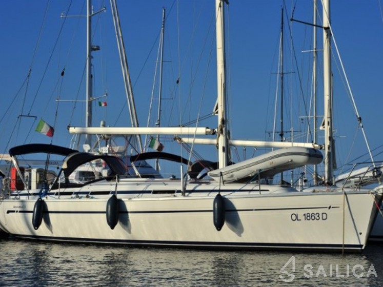 Bavaria 38 - Yacht Charter Sailica