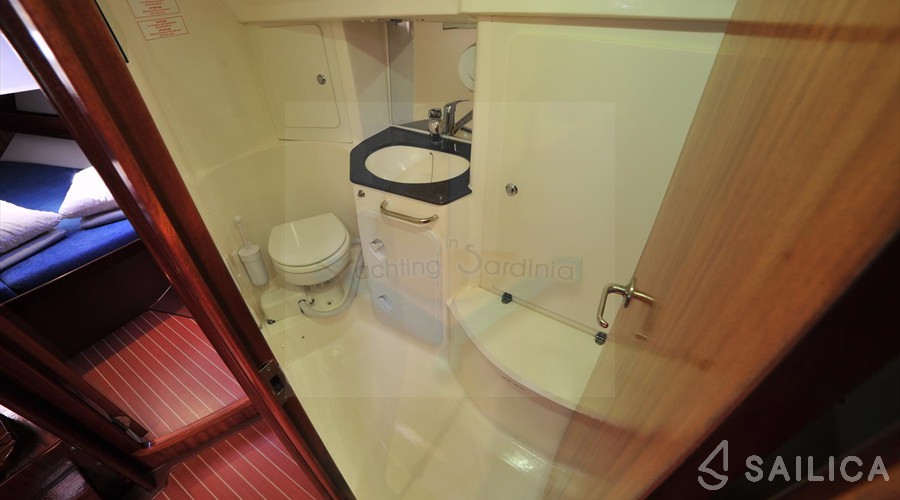 Bavaria 38 - Yacht Charter Sailica