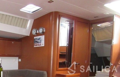 Oceanis 48 - Yacht Charter Sailica