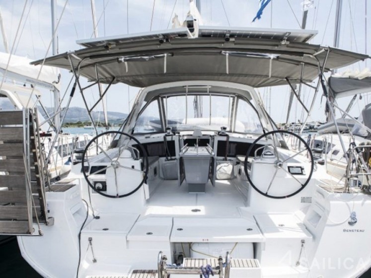 Oceanis 48 - Yacht Charter Sailica