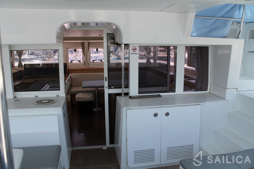 Lagoon 450 - Yacht Charter Sailica