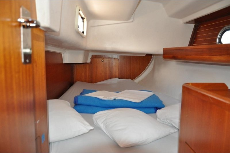 Elan 36 - Yacht Charter Sailica
