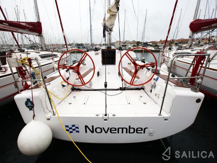 Elan 350 - Yacht Charter Sailica