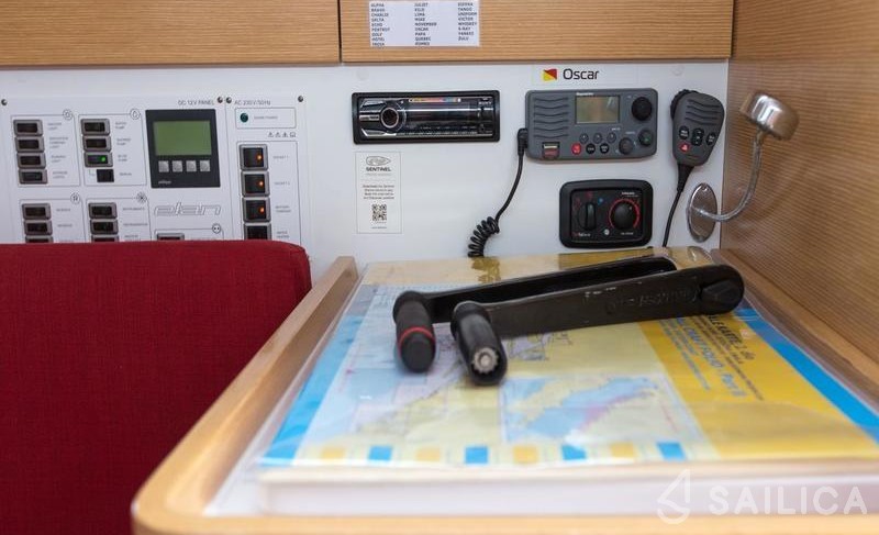 Elan 350 Performance - Yacht Charter Sailica