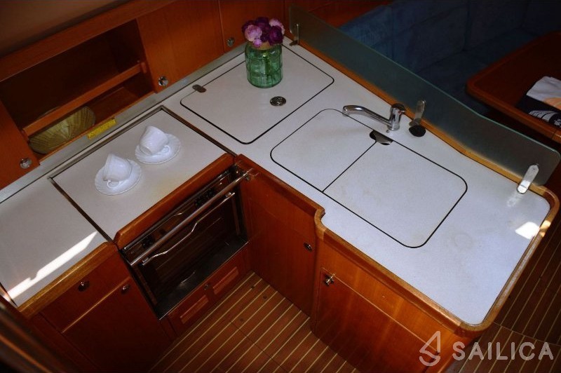Elan 344 Impression - Yacht Charter Sailica