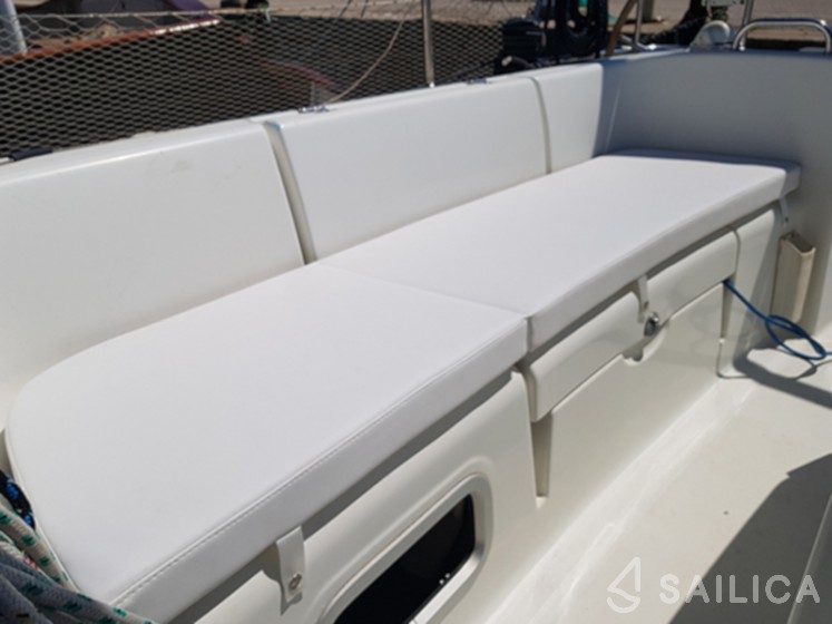 Cyclades 43.4 - Yacht Charter Sailica