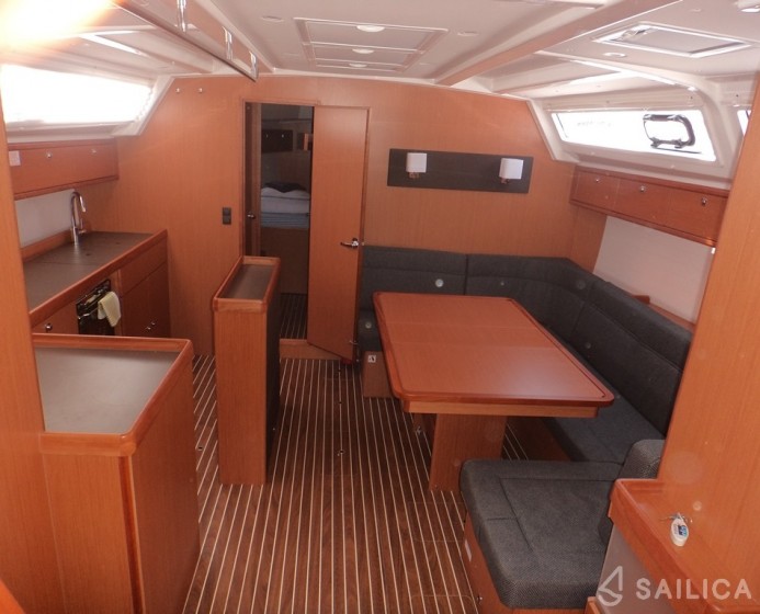 Bavaria 46 Cruiser - Yacht Charter Sailica