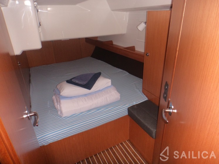 Bavaria 46 Cruiser - Yacht Charter Sailica