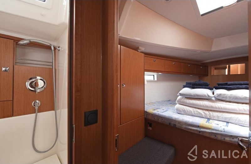 Bavaria 46 Cruiser - Yacht Charter Sailica