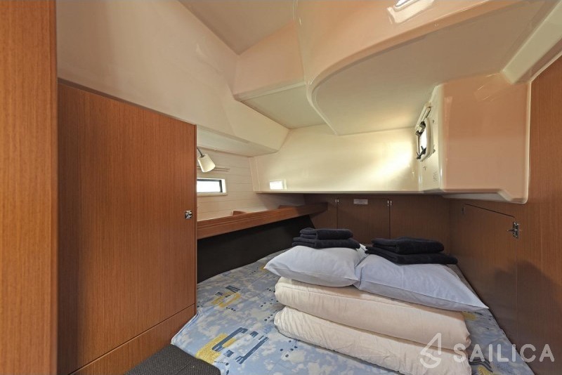 Bavaria 46 Cruiser - Yacht Charter Sailica
