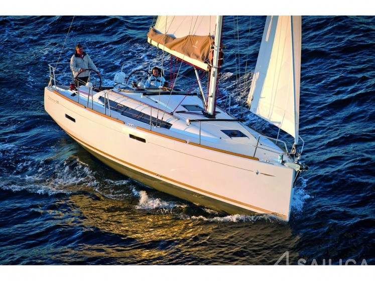 Sun Odyssey 389 - Yacht Charter Sailica