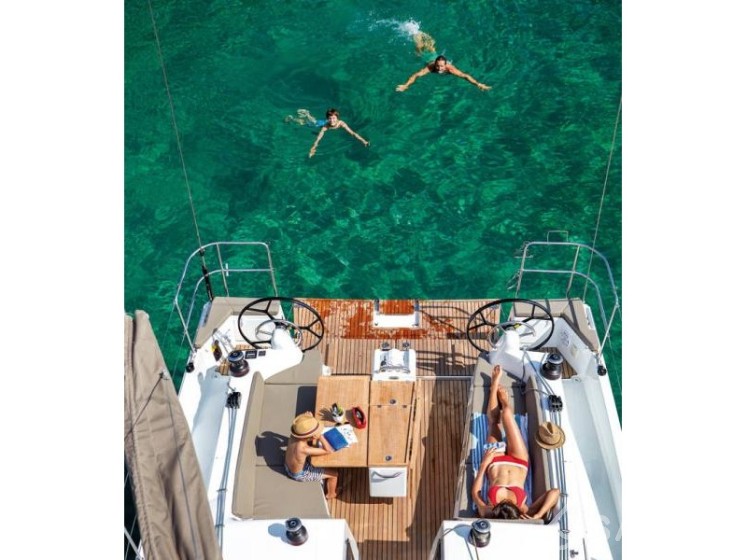Sun Odyssey 410 - Yacht Charter Sailica