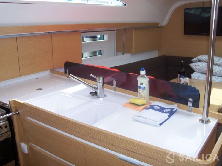 Elan 45 Impression - Yacht Charter Sailica