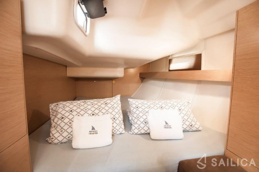Elan 45 Impression - Yacht Charter Sailica
