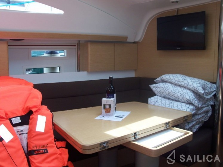 Elan 45 Impression - Yacht Charter Sailica