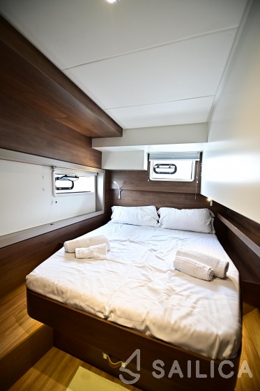Bali 4.4 - Yacht Charter Sailica