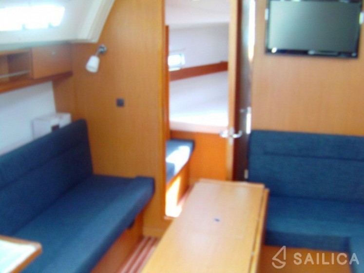Bavaria 36 Cruiser - Yacht Charter Sailica