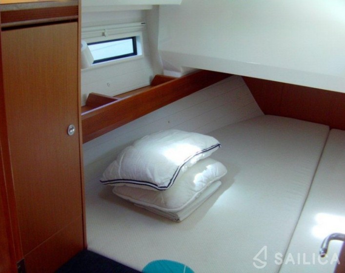 Bavaria 36 Cruiser - Yacht Charter Sailica