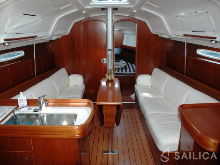First 36.7 - Yacht Charter Sailica