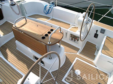 Sun Odyssey 45 - Yacht Charter Sailica