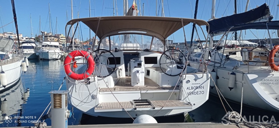 Sun Odyssey 410 - Yacht Charter Sailica