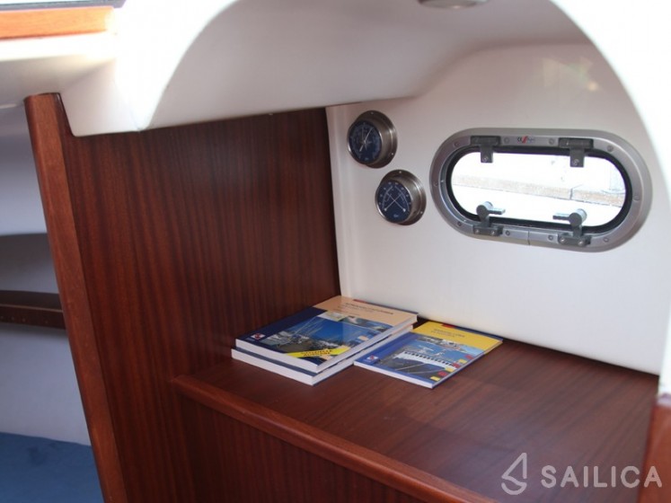 Adria Event 850 - Yacht Charter Sailica