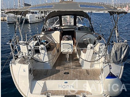 Bavaria 37 Cruiser - Yacht Charter Sailica