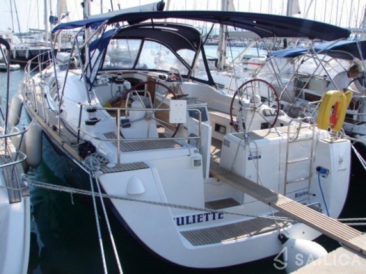 Oceanis 46 - Yacht Charter Sailica