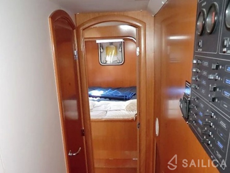 Lagoon 410 - Yacht Charter Sailica