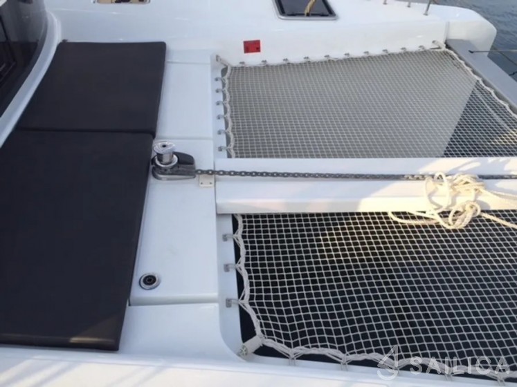 Lagoon 40 - Yacht Charter Sailica