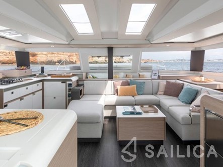 Elba 45 - Yacht Charter Sailica