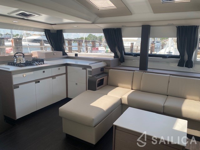 Elba 45 - Yacht Charter Sailica