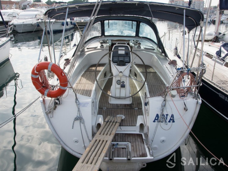 Bavaria 38 Cruiser - Yacht Charter Sailica