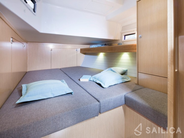 Bavaria Cruiser 45 - Yacht Charter Sailica
