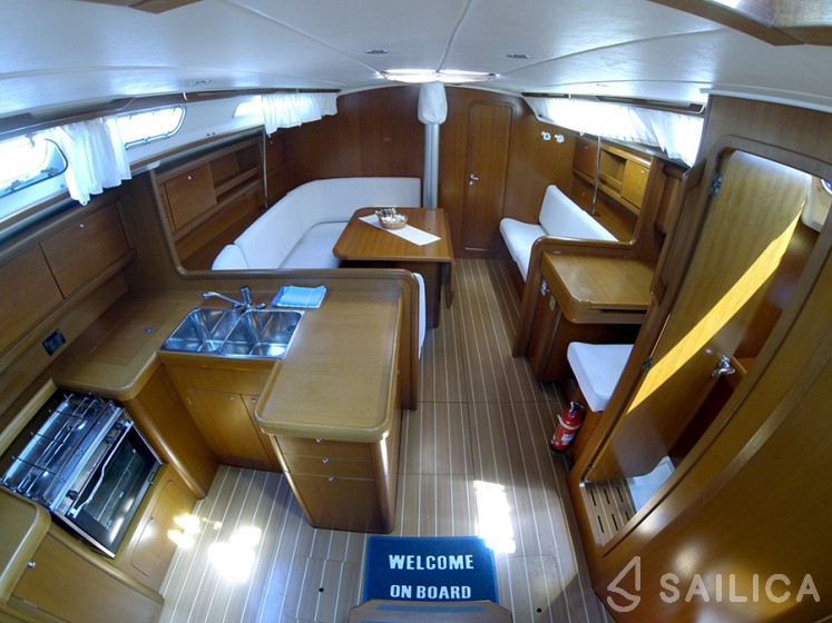 Grand Soleil 45 - Yacht Charter Sailica