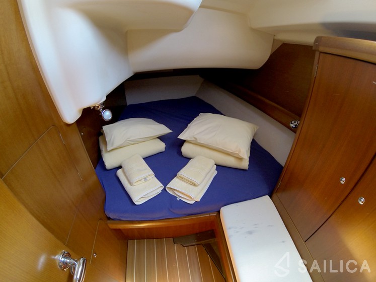Grand Soleil 45 - Yacht Charter Sailica