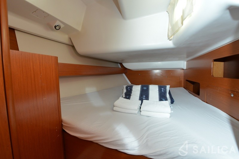 Cyclades 43.4 - Yacht Charter Sailica