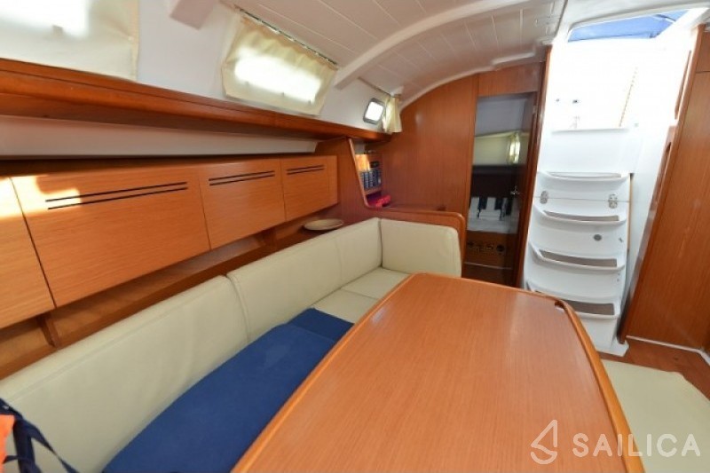 Cyclades 43.4 - Yacht Charter Sailica