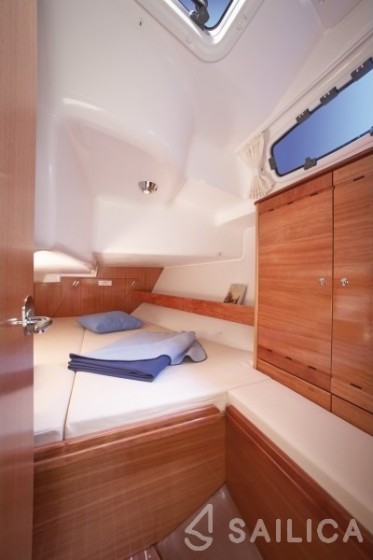 Bavaria 37 Cruiser - Yacht Charter Sailica