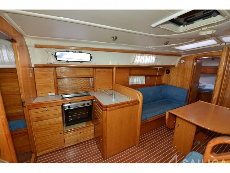 Bavaria 37 Cruiser - Yacht Charter Sailica
