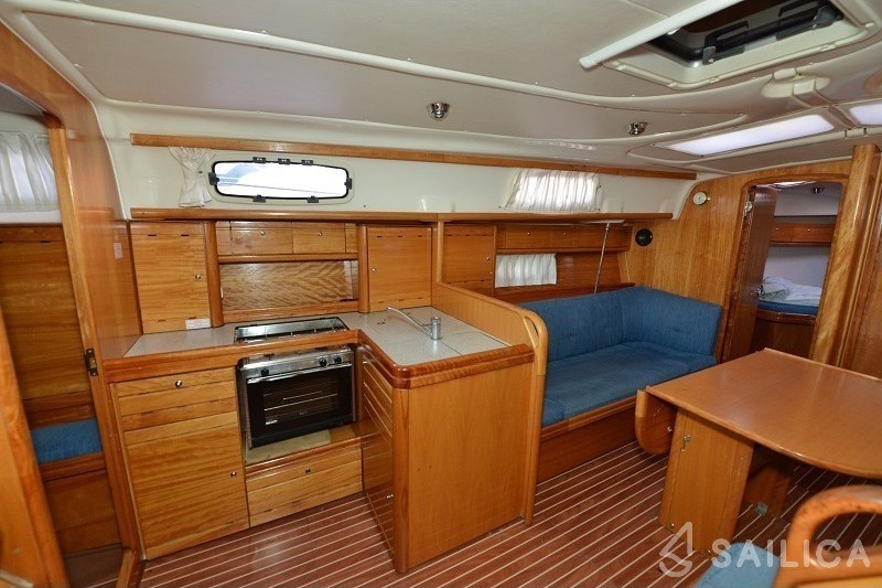 Bavaria 37 Cruiser - Yacht Charter Sailica