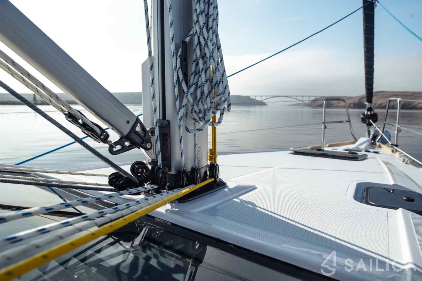 Elan Impression 40.1 - Yacht Charter Sailica