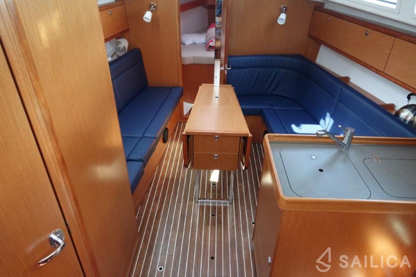Bavaria 34 Cruiser - Yacht Charter Sailica