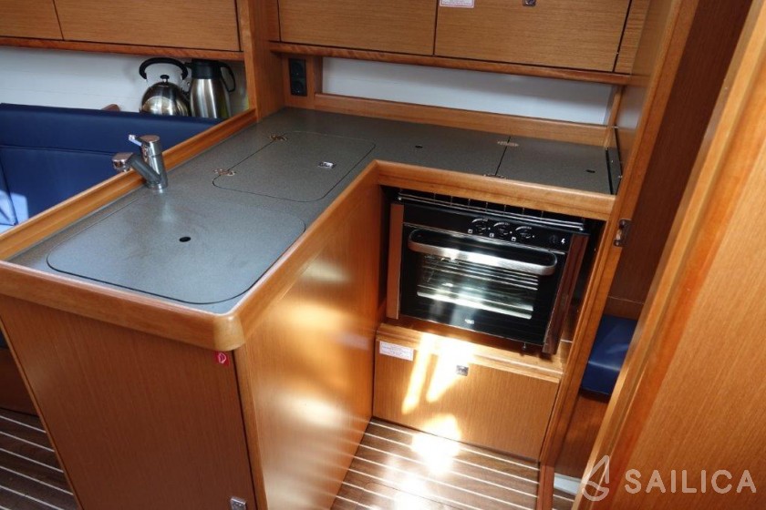 Bavaria 34 Cruiser - Yacht Charter Sailica