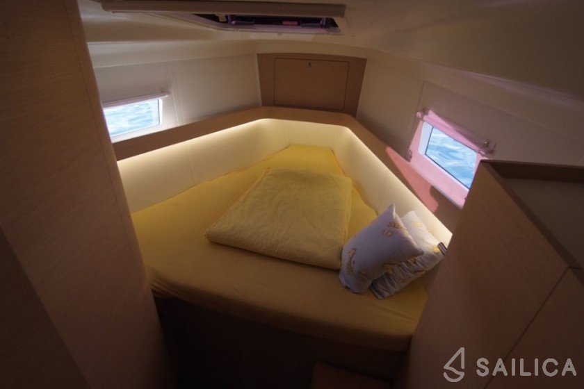 Elan 45 Impression - Yacht Charter Sailica