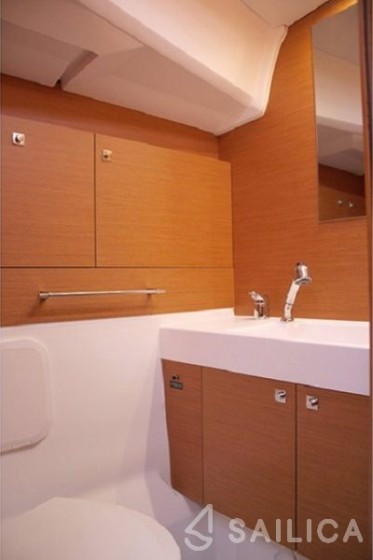 Sun Odyssey 479 - Yacht Charter Sailica