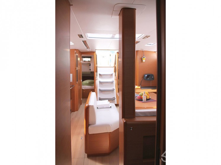 Sun Odyssey 479 - Yacht Charter Sailica