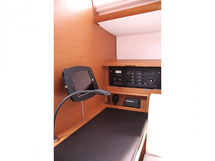 Sun Odyssey 479 - Yacht Charter Sailica