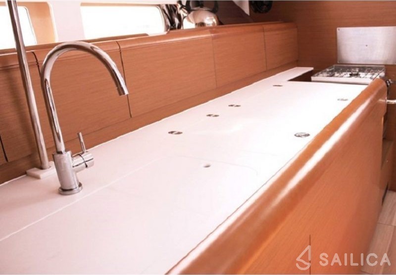 Sun Odyssey 479 - Yacht Charter Sailica