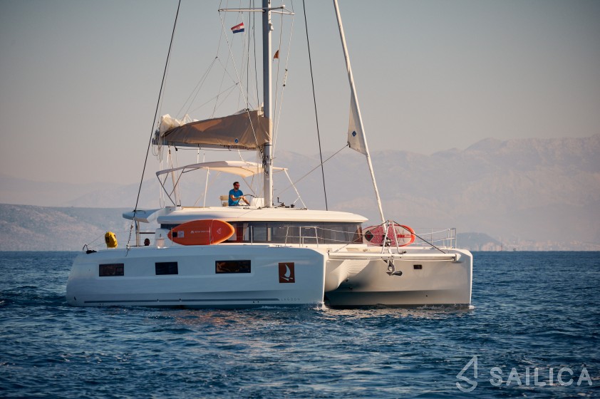 Lagoon 46  - Yacht Charter Sailica
